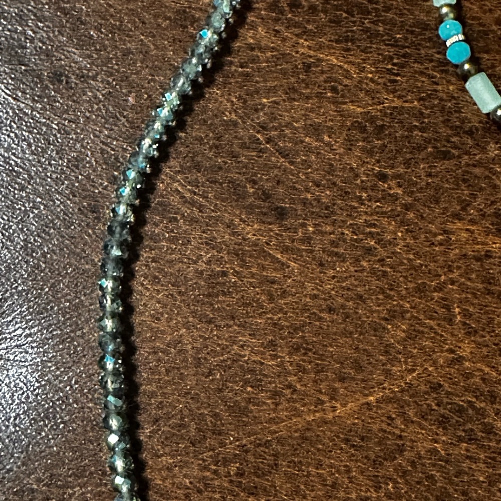 Beaded Feather Pendant Necklace with Turquoise, green and gold Beads - Picture 7 of 7
